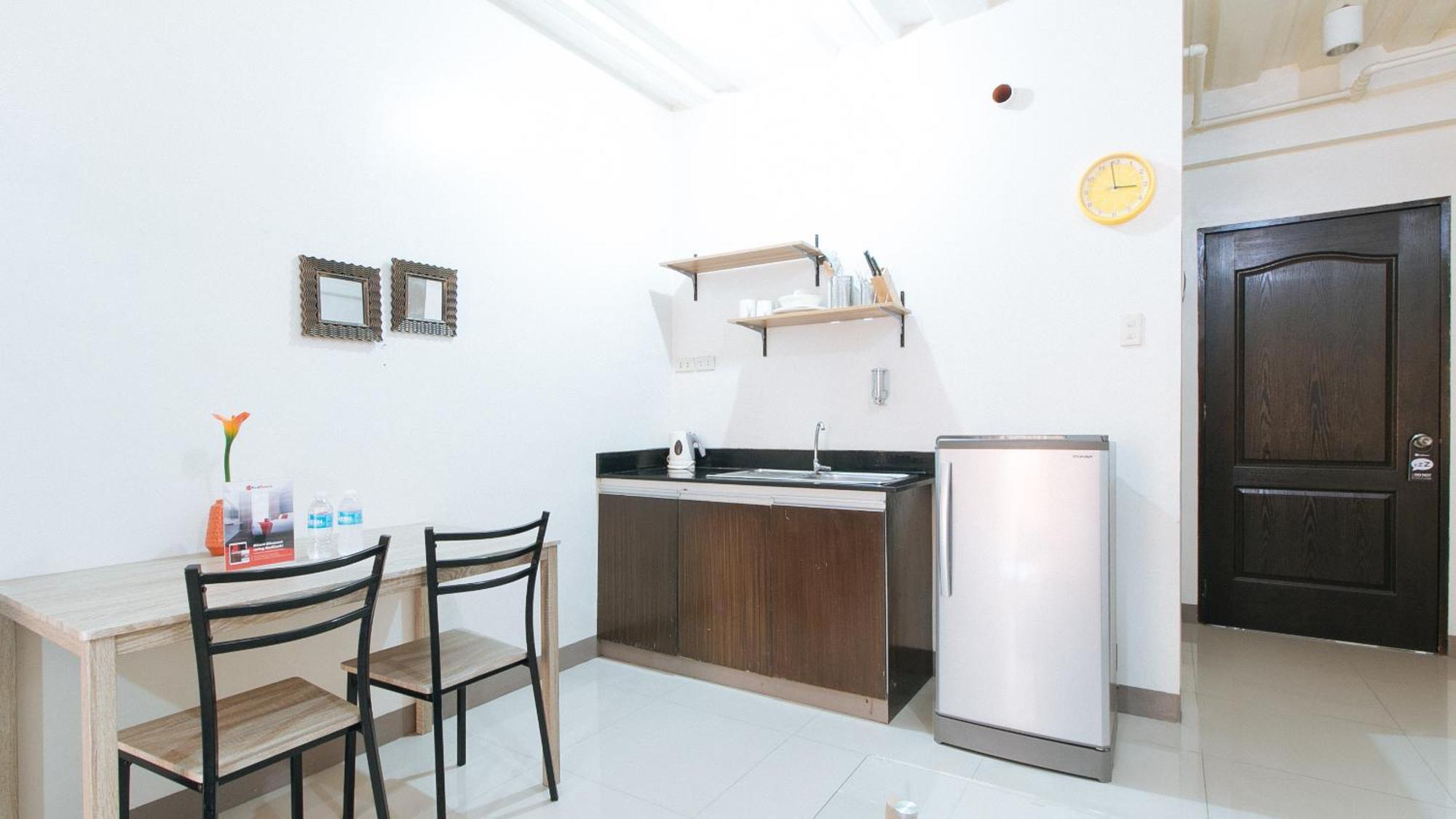 RedDoorz at Kassel Residences Parañaque Paranaque City Exterior foto