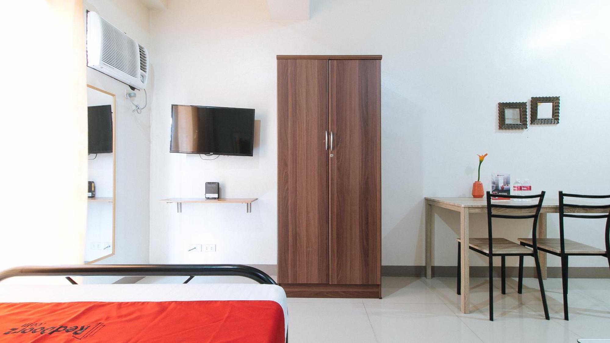 RedDoorz at Kassel Residences Parañaque Paranaque City Exterior foto