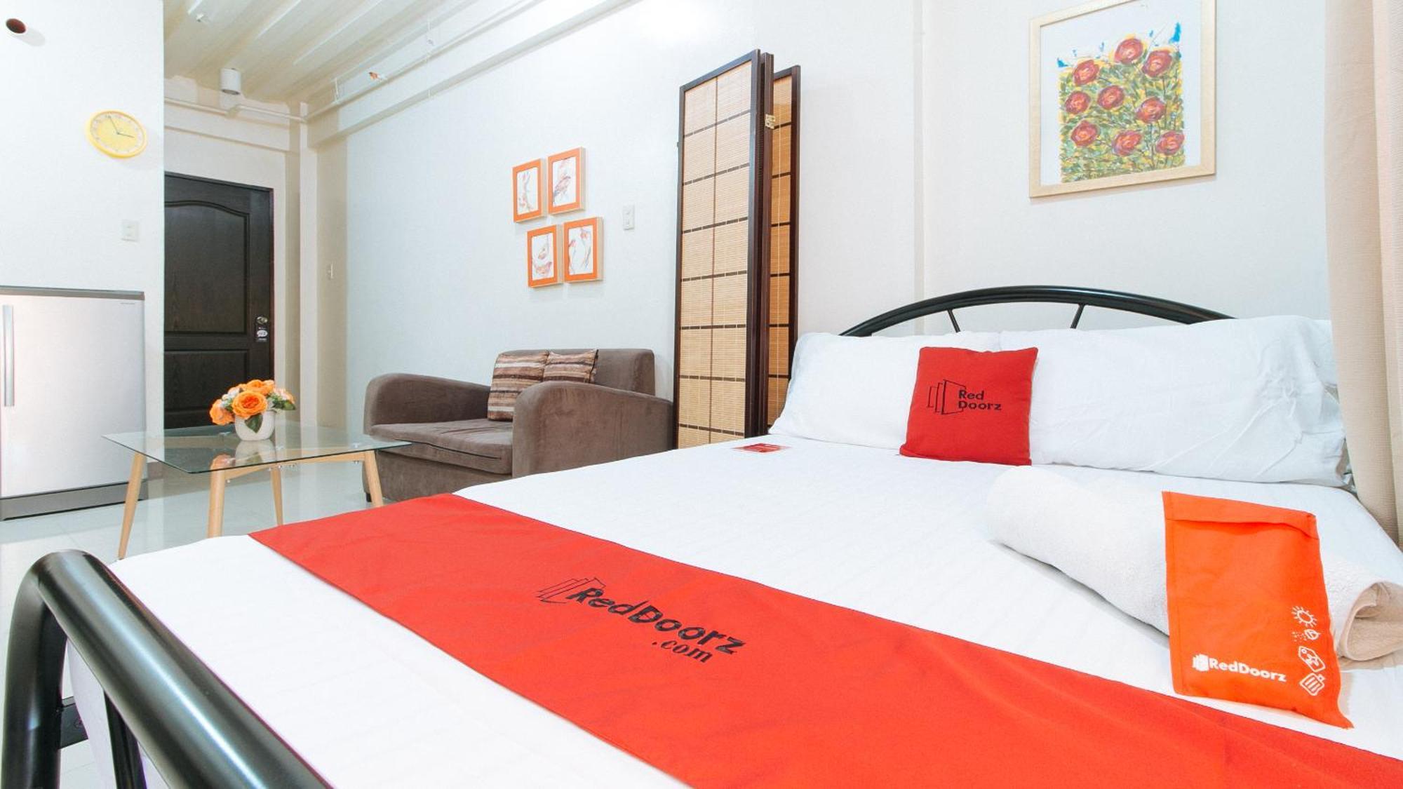 RedDoorz at Kassel Residences Parañaque Paranaque City Exterior foto