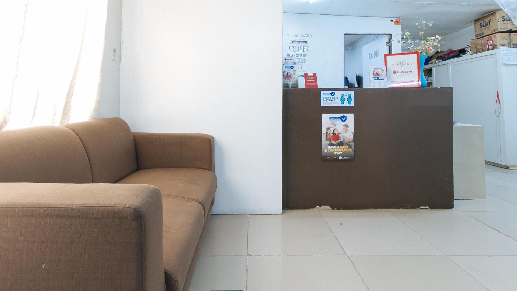 RedDoorz at Kassel Residences Parañaque Paranaque City Exterior foto